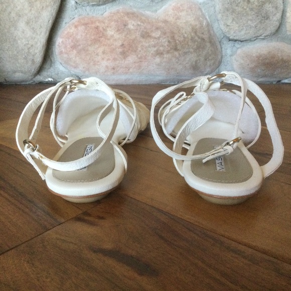 ✔️ Via Spiga Flat Leather Ankle Buckle Sandal Size 9 - Picture 4 of 7